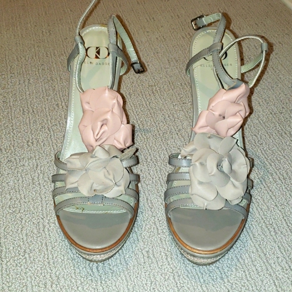 Kelsi Dagger Floral Heel Size 10